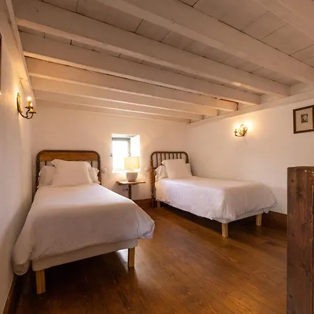 Hotel Emblematico La Casa De Naranjos 4*