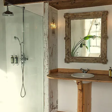 Emblemático La Casa De Naranjos 4*