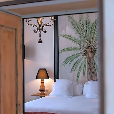 Emblemático La Casa De Naranjos